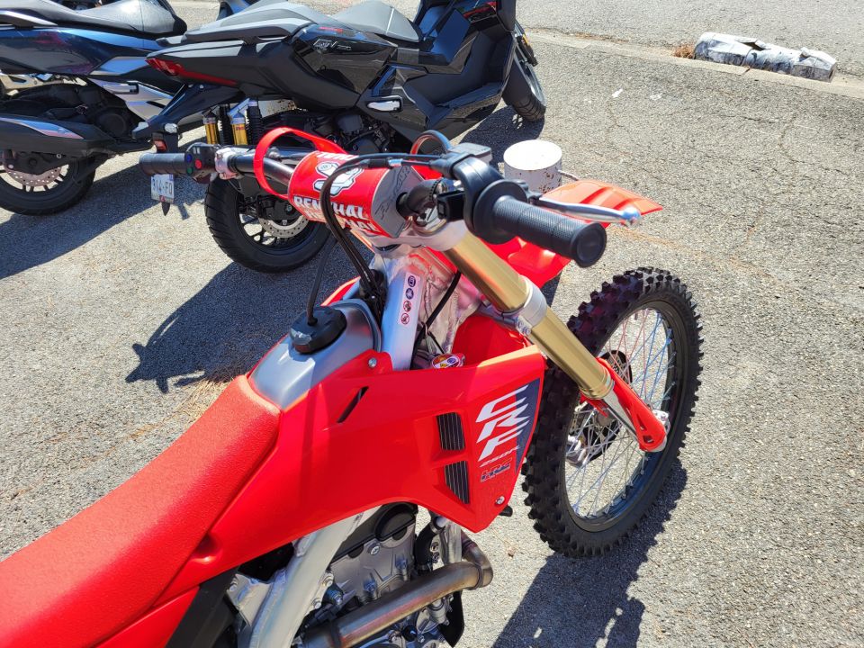 HONDA CRF 250 R 4