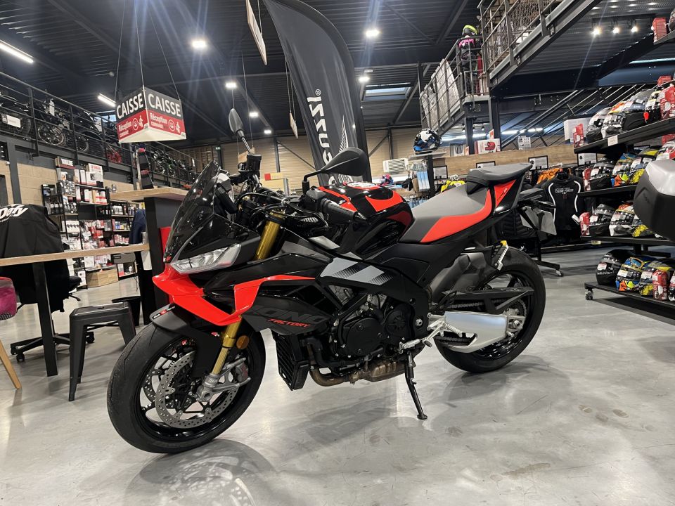 APRILIA TUONO 1100 V4 FACTORY 4