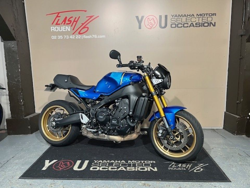 YAMAHA XSR 900 ABS 4