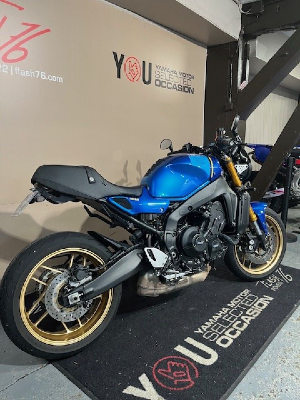 YAMAHA XSR 900 ABS 4