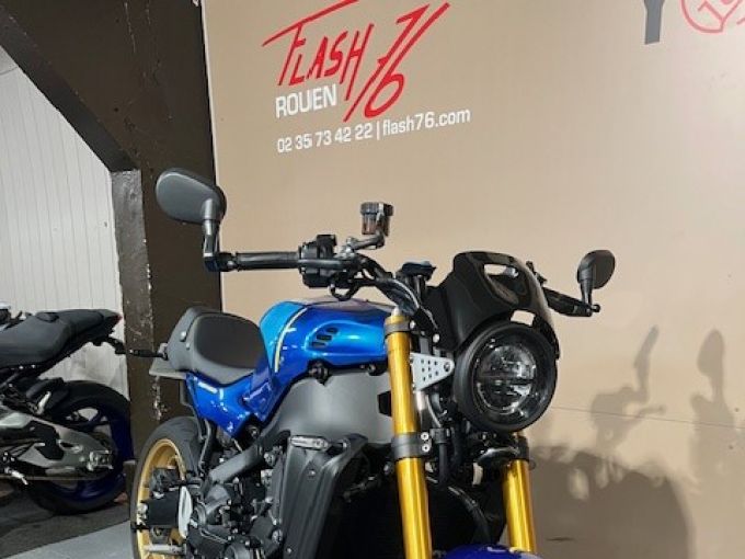 YAMAHA XSR 900 ABS 4