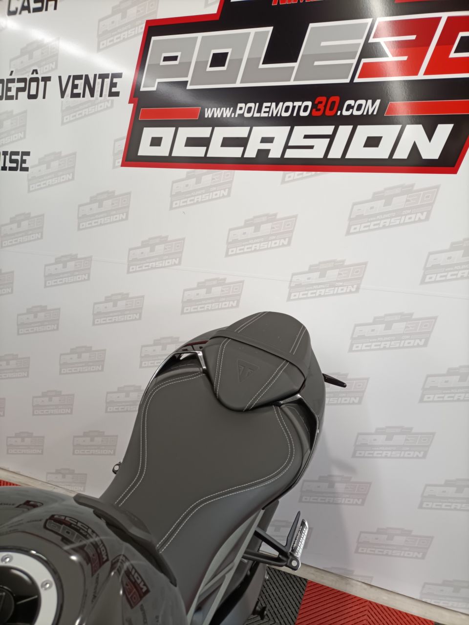 TRIUMPH STREET TRIPLE 765 RS 4