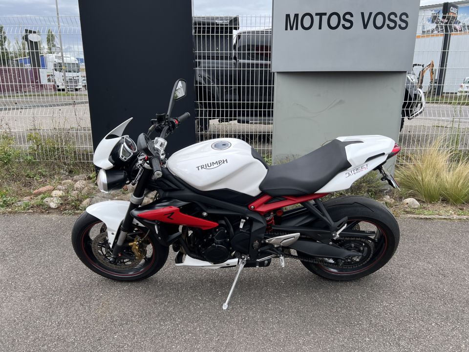 TRIUMPH STREET TRIPLE 675 R 4