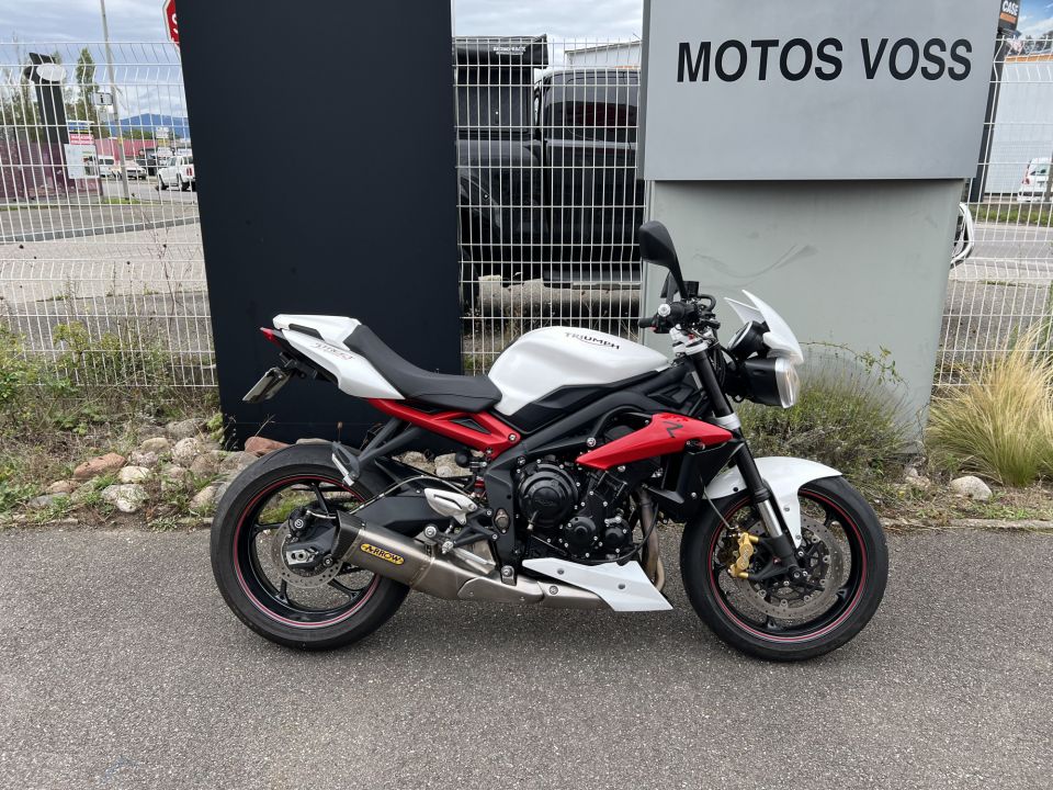TRIUMPH STREET TRIPLE 675 R 4