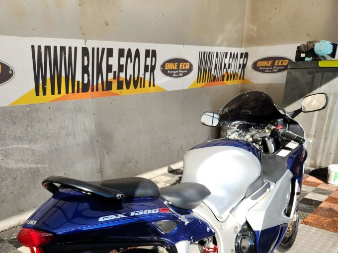 SUZUKI GSX-R 1300 HAYABUSA 4