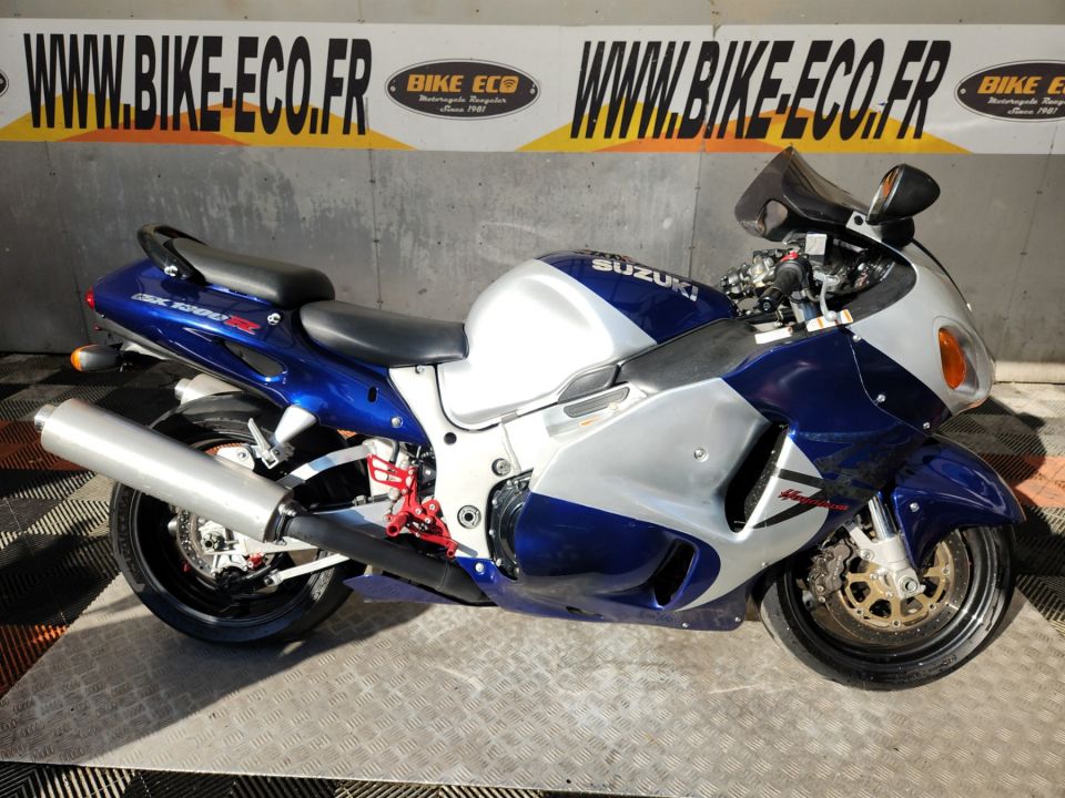 SUZUKI GSX-R 1300 HAYABUSA 4