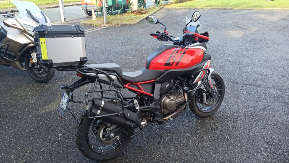 QJ MOTOR SRT 600 SX Touring 4