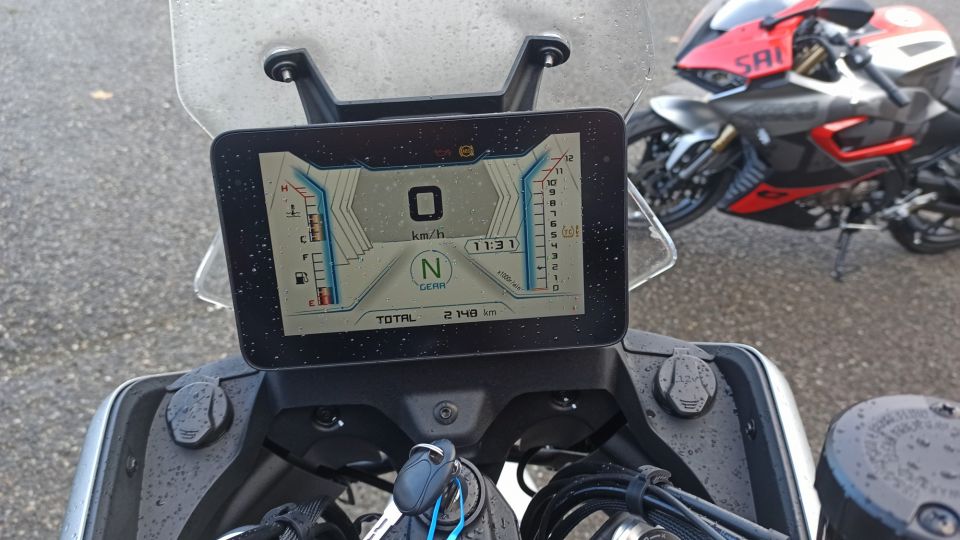 QJ MOTOR SRT 600 SX Touring 4