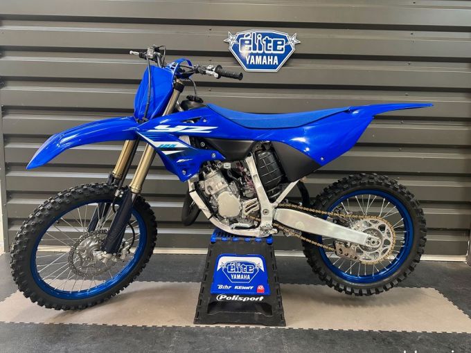 YAMAHA YZ 125 4
