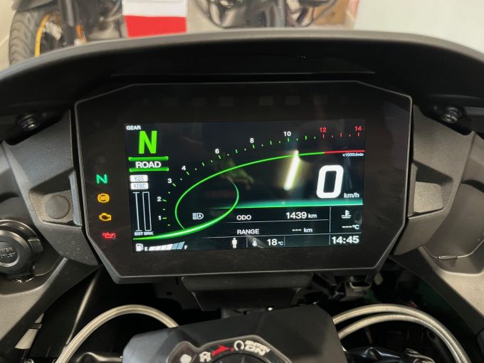 KAWASAKI Ninja H2 SX SE 4