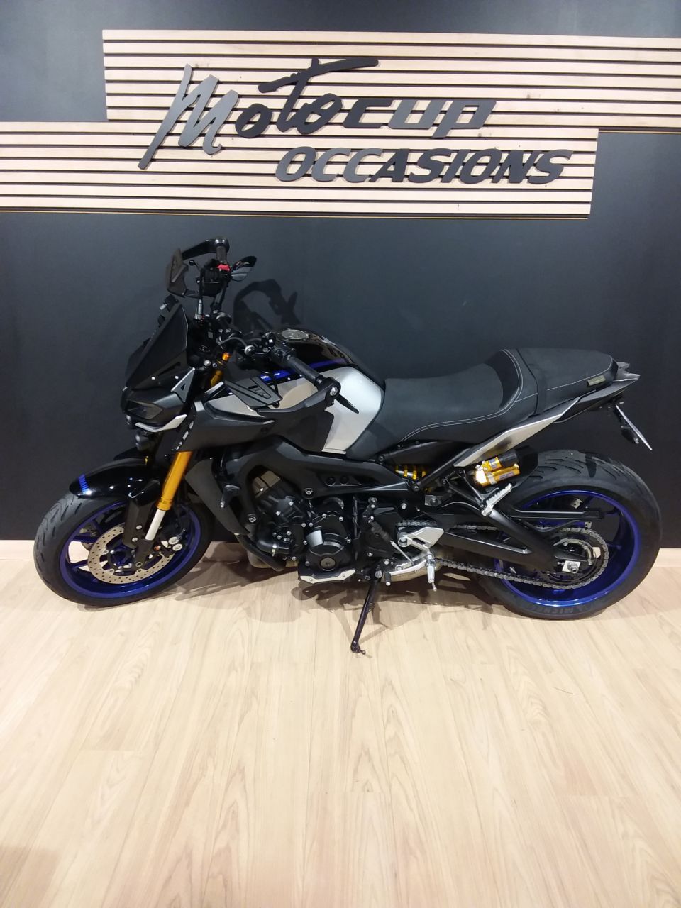 YAMAHA MT-09 SP 4