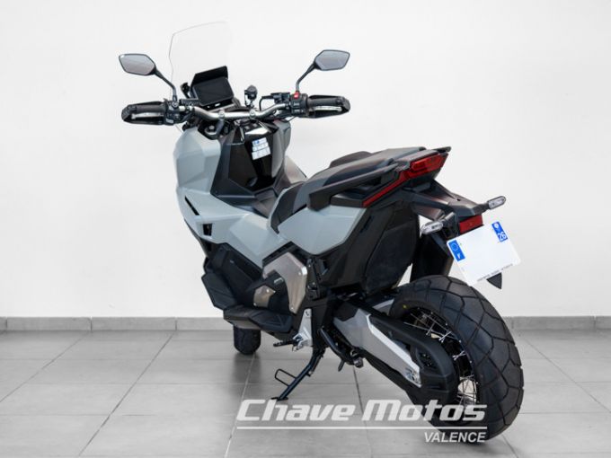 HONDA X-ADV 750 4