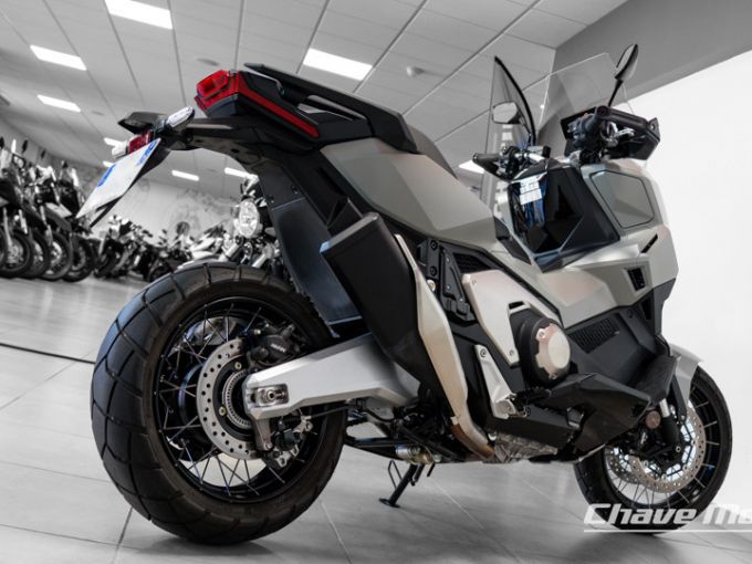 HONDA X-ADV 750 4