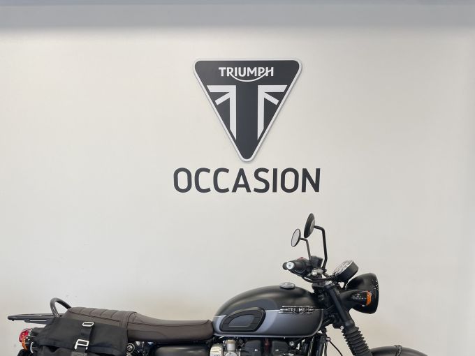 TRIUMPH Bonneville T120 Black 4
