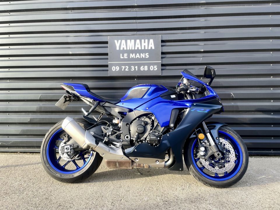 YAMAHA YZF 1000 R1 4