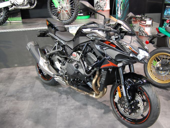 KAWASAKI Z 1000 H2 4