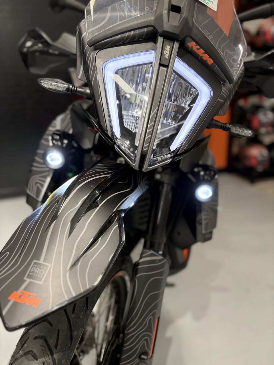 KTM 890 ADVENTURE 4