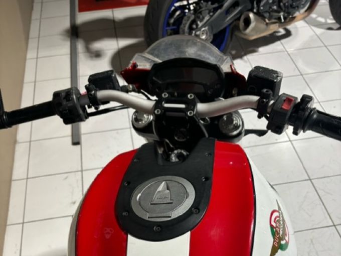 DUCATI 796 MONSTER 4