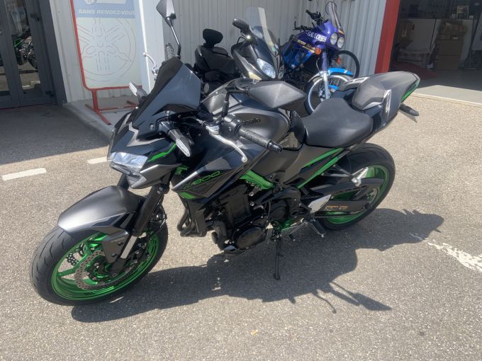 KAWASAKI Z900 E 4