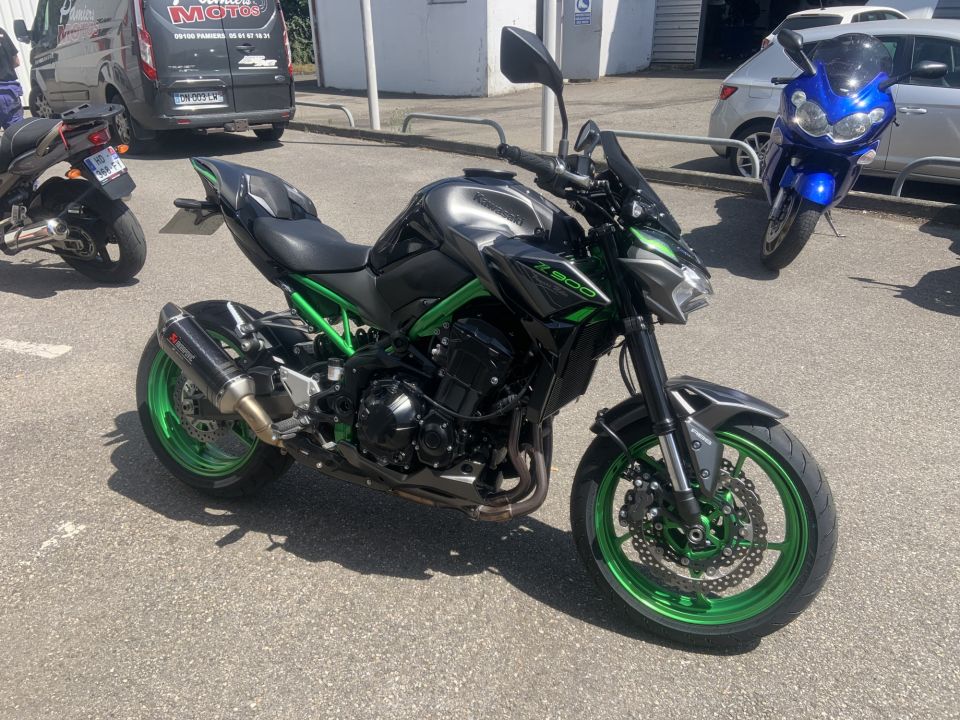 KAWASAKI Z900 E 4
