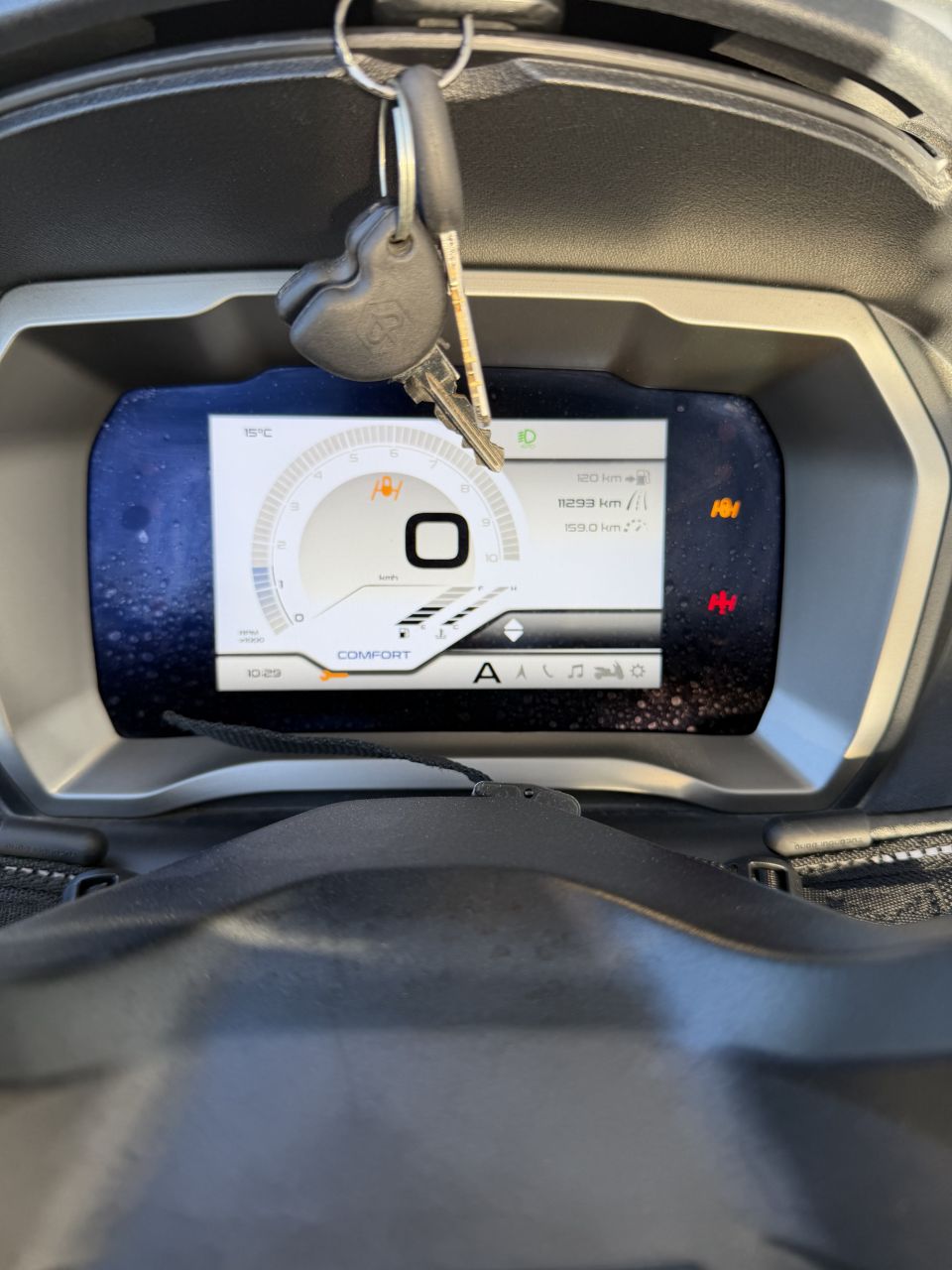 PIAGGIO MP3 530 HPE EXCLUSIVE 4