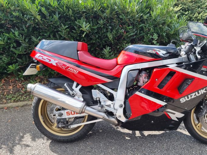 SUZUKI GSXR 1100 4
