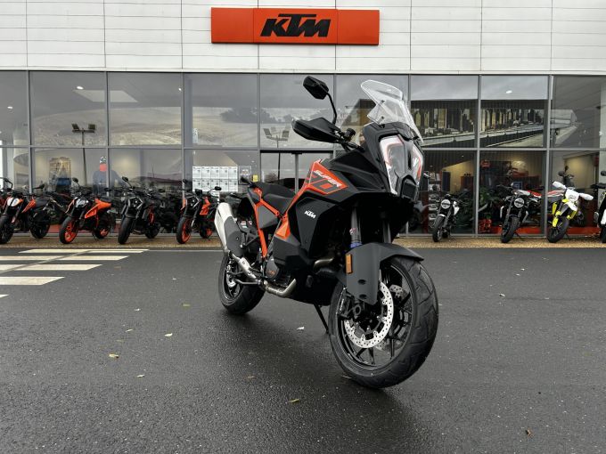 KTM 1290 SUPER ADVENTURE S 4