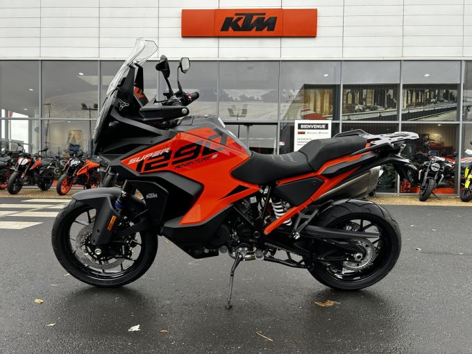 KTM 1290 SUPER ADVENTURE S 4