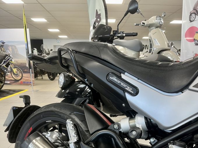 BENELLI LEONCINO 500 4