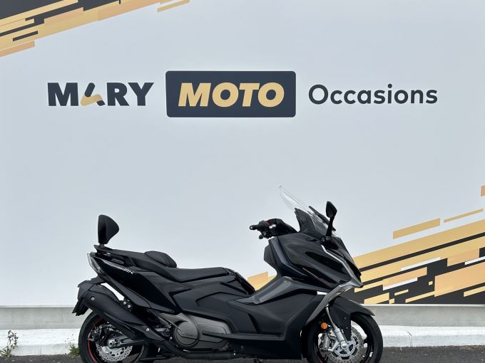 KYMCO AK 550 4