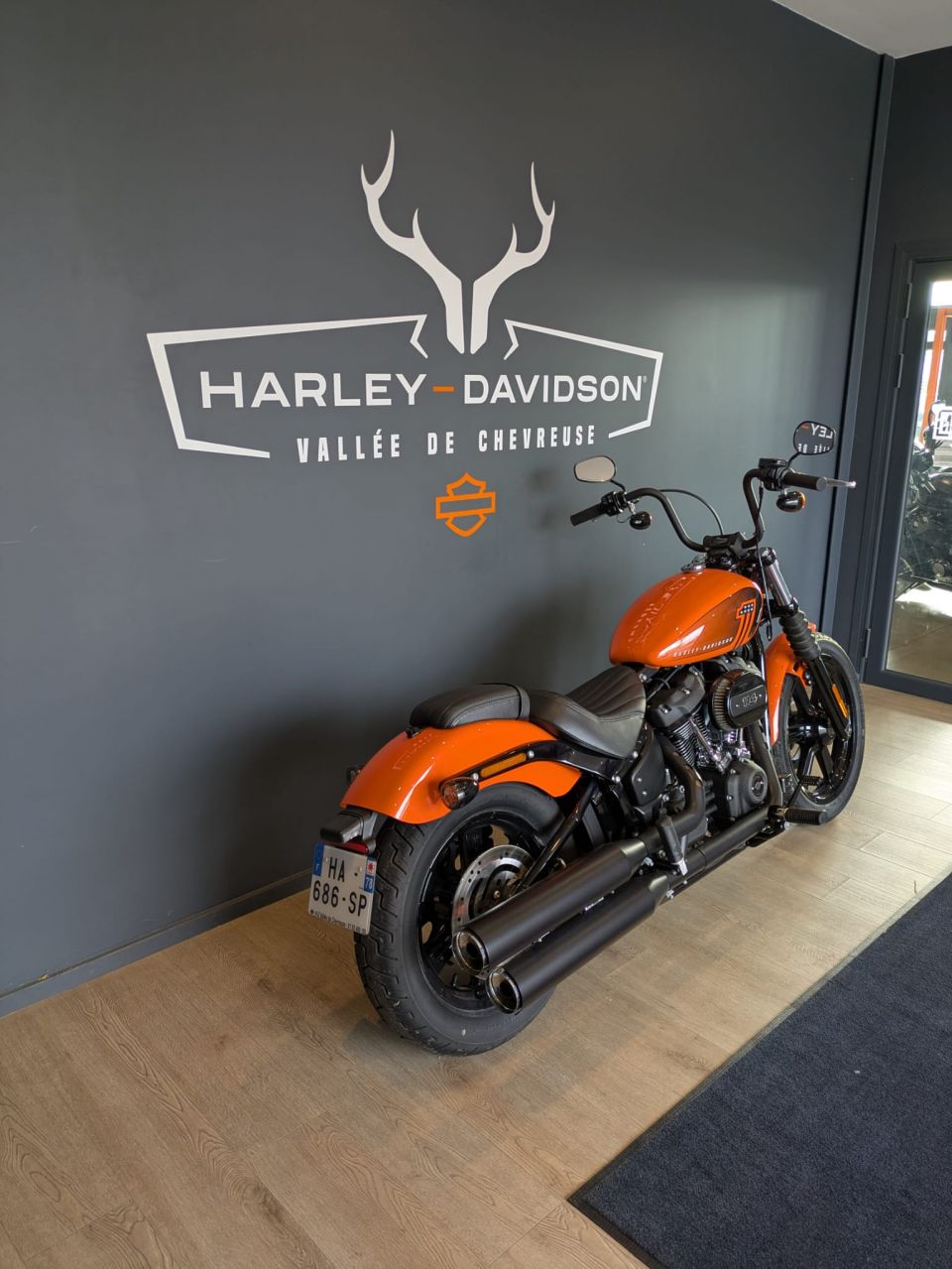 HARLEY-DAVIDSON SOFTAIL STREET BOB 1868 4