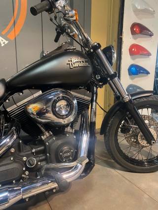 HARLEY-DAVIDSON DYNA STREET BOB 1690 - 2016