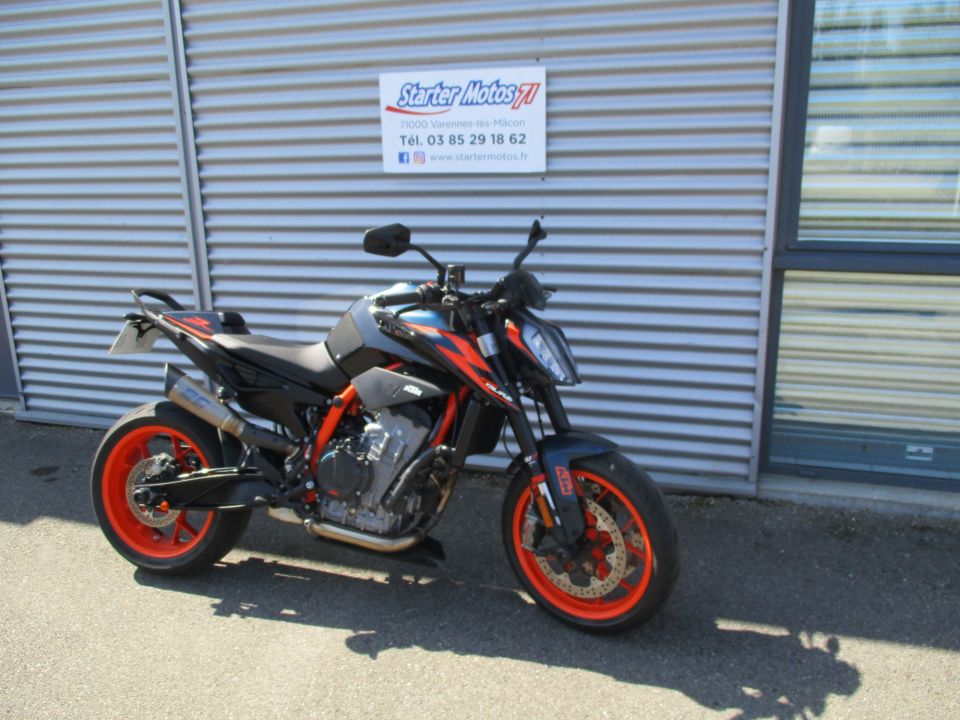 KTM 890 DUKE R 4