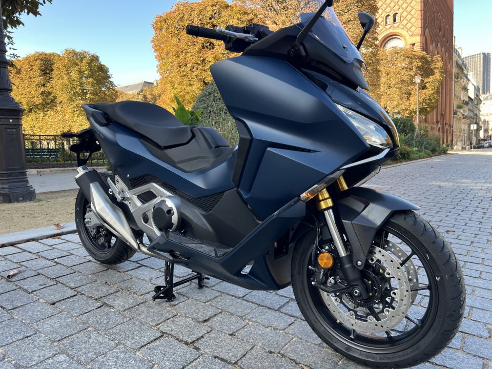 HONDA NSS FORZA 750 4