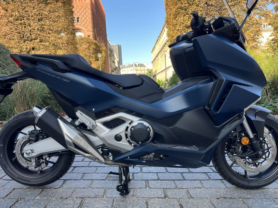 HONDA NSS FORZA 750 4