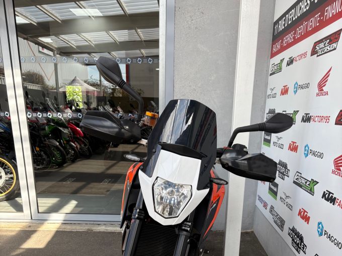 KTM 690 DUKE R 4