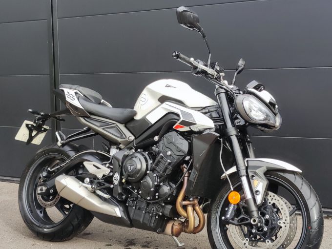 TRIUMPH STREET TRIPLE 765 R 4
