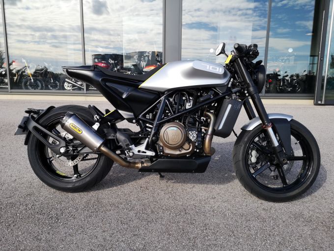 HUSQVARNA 701 VITPILEN 4