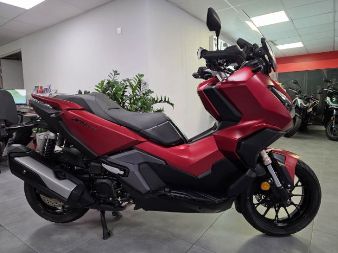 HONDA ADV 350 4