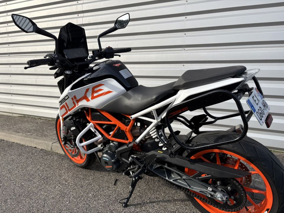 KTM 390 DUKE 4