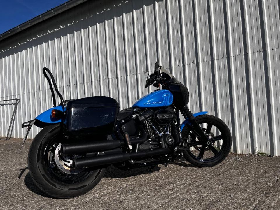 HARLEY-DAVIDSON SOFTAIL STREET BOB 1868 4