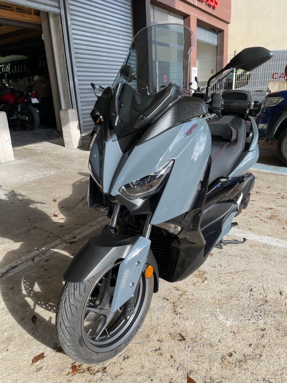 YAMAHA XMAX 125 TECH MAX 4