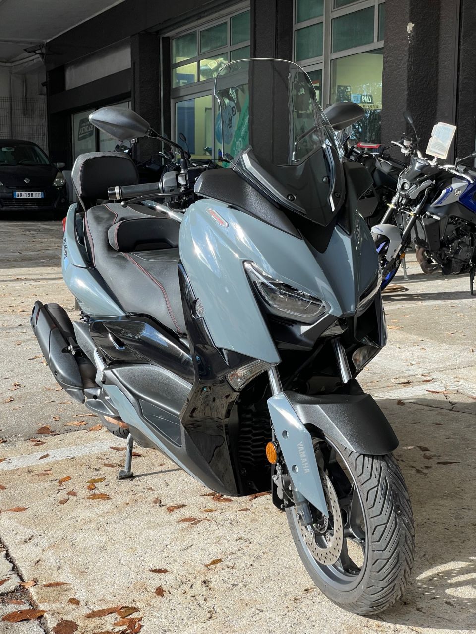 YAMAHA XMAX 125 TECH MAX 4