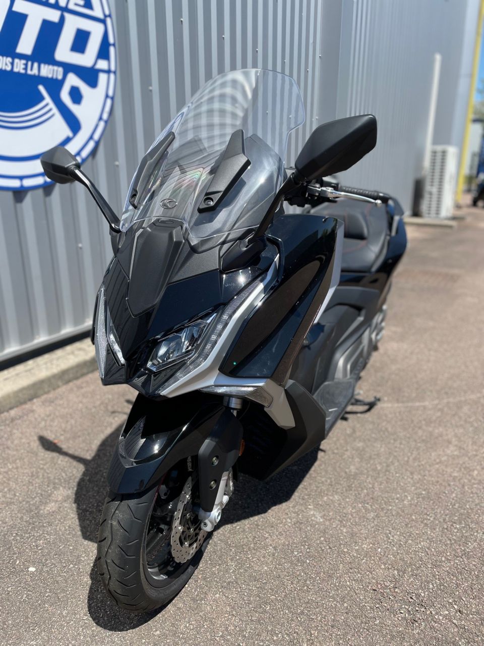 KYMCO AK 550 4