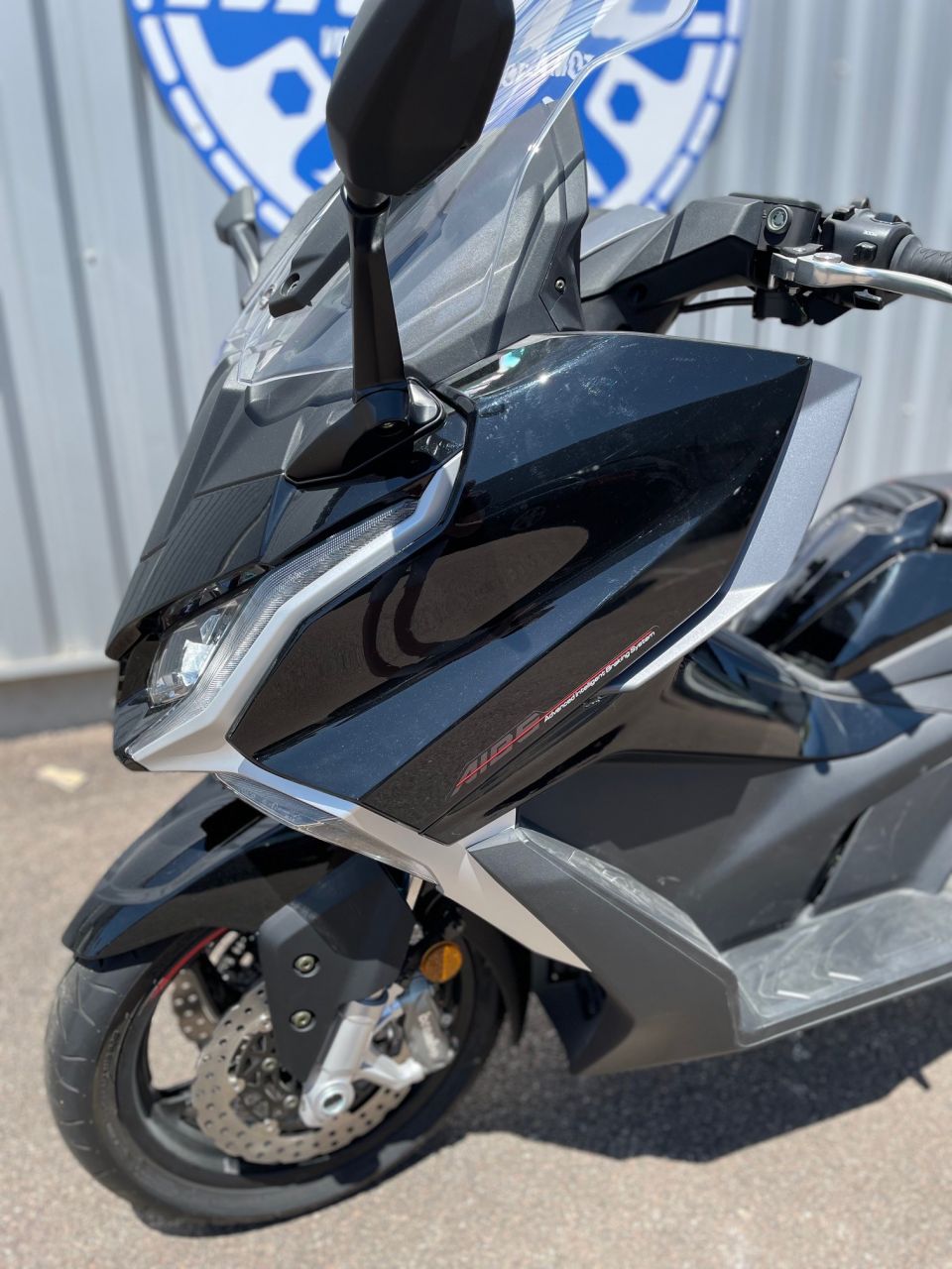 KYMCO AK 550 4