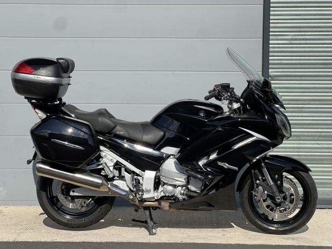 YAMAHA FJR 1300 AE 4