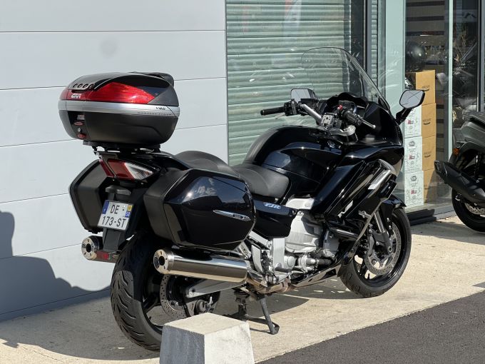 YAMAHA FJR 1300 AE 4