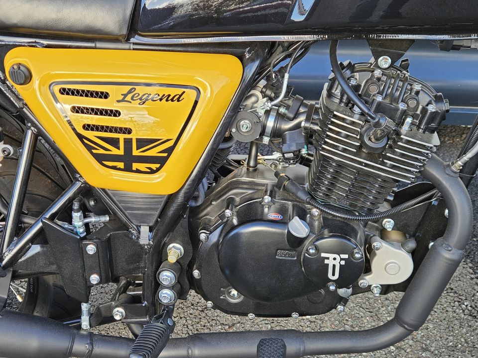 BLUROC MOTORCYCLE Légend 125 4