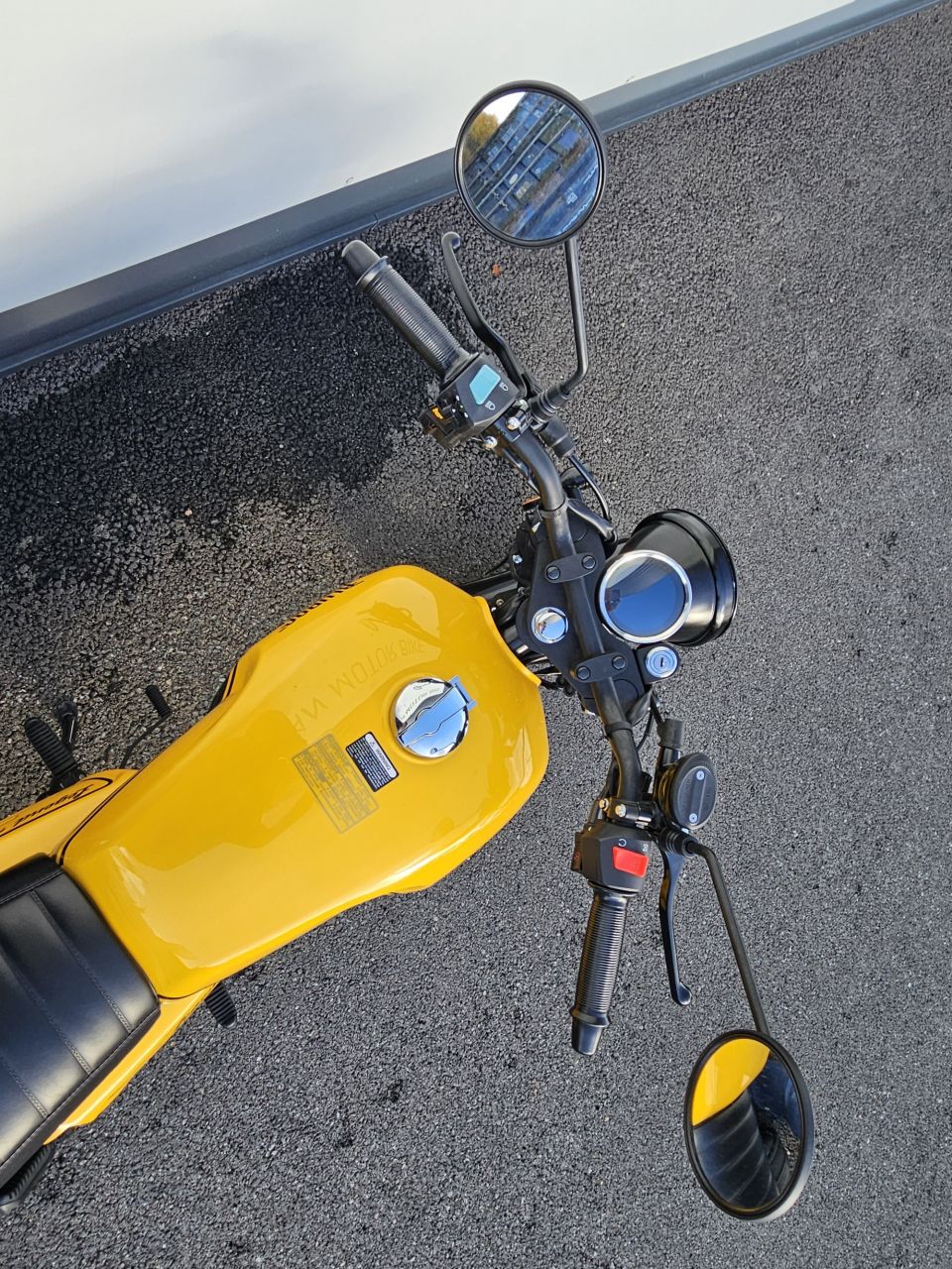 BLUROC MOTORCYCLE Légend 125 4