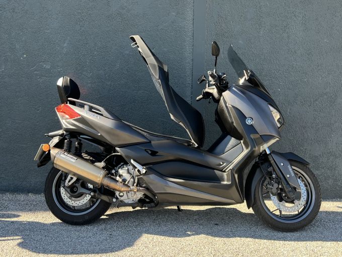 YAMAHA XMAX 300 4